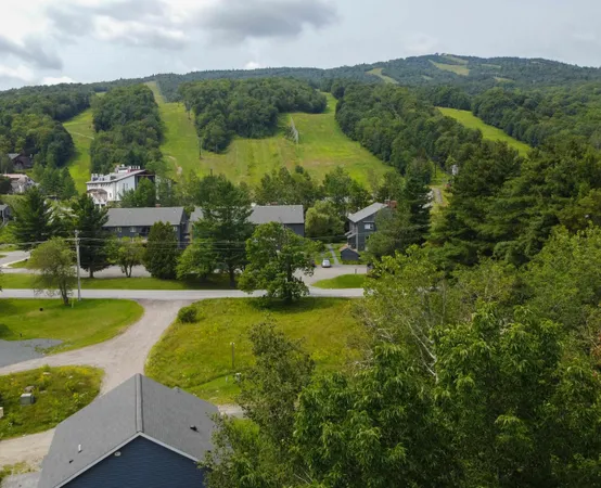 $899,900 | 12 Encore Place, West Dover, VT 05356