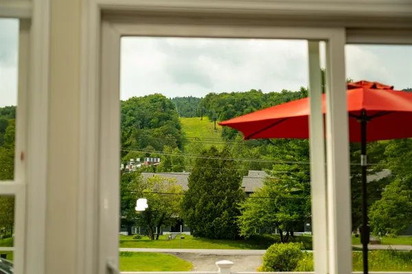 $899,900 | 12 Encore Place, West Dover, VT 05356