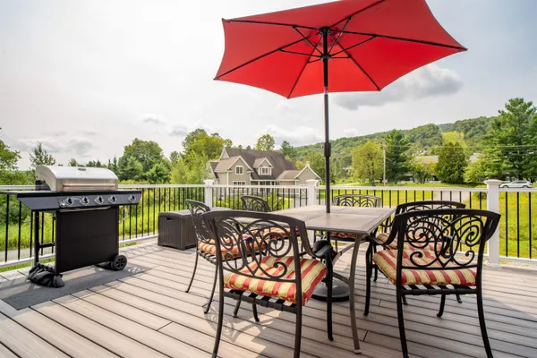 $899,900 | 12 Encore Place, West Dover, VT 05356