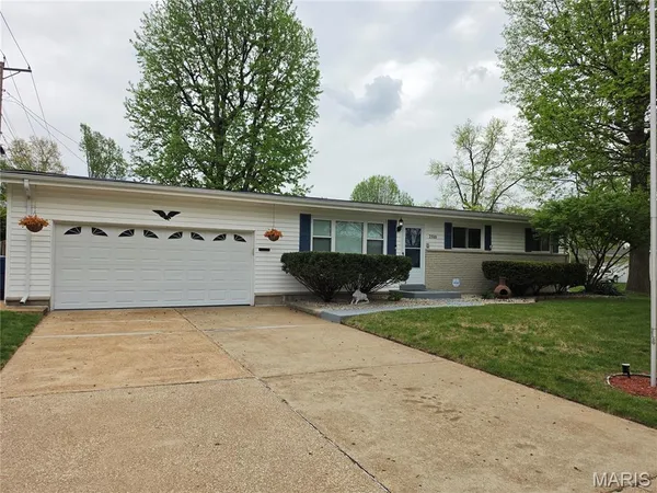 $198,900 | 2310 Orleans Lane, Florissant, MO 63031