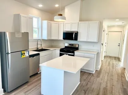 $199,500 | 2821 Live Oak Drive, Terrytown, LA 70056