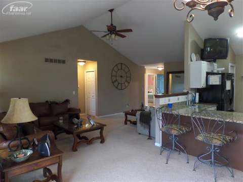 2076 West Ridge Drive Davison, MI 48423 - Photo 7 of 23 20385968-6.JPG