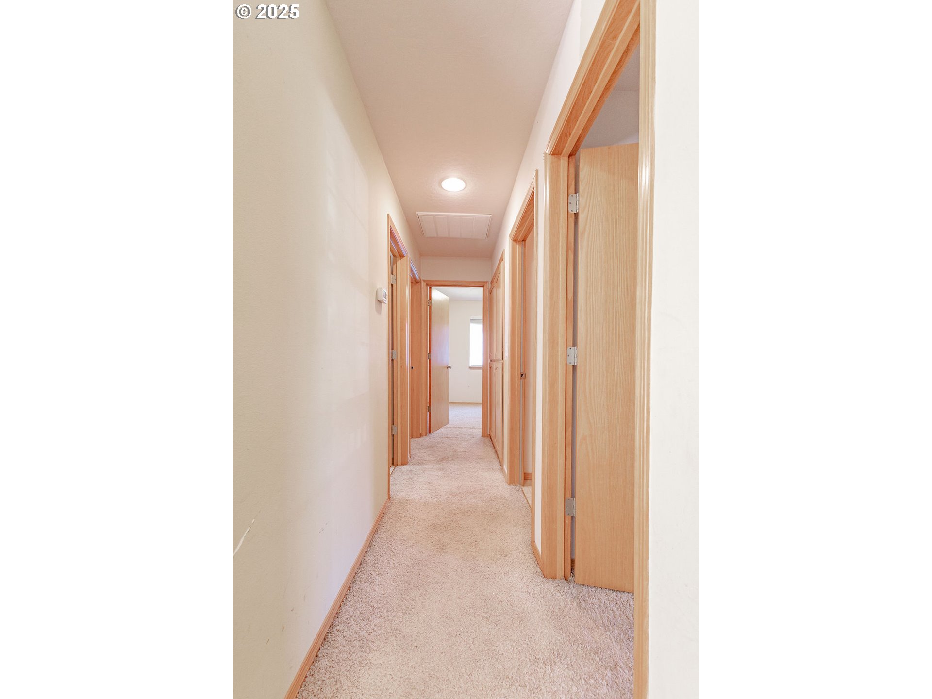 895 Kristen Way Cottage Grove, OR 97424 - Photo 11 of 33 Gallery Image 11