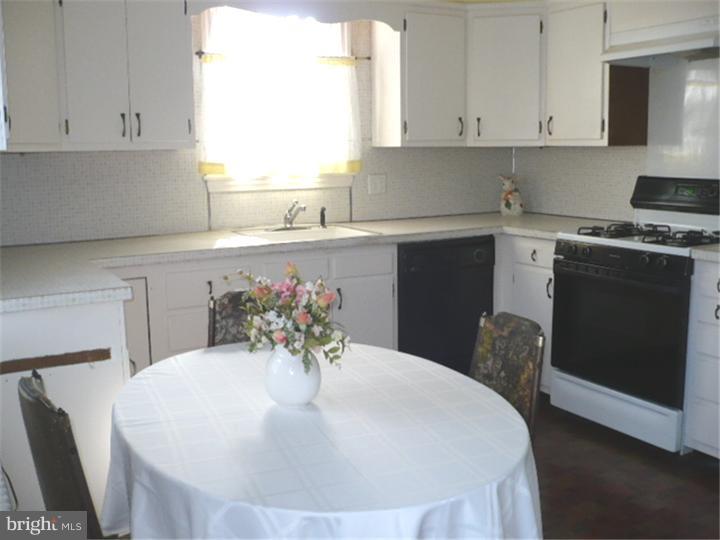 2406 Avon Road Ardmore, PA 19003 - Photo 9 of 14 Kitchen