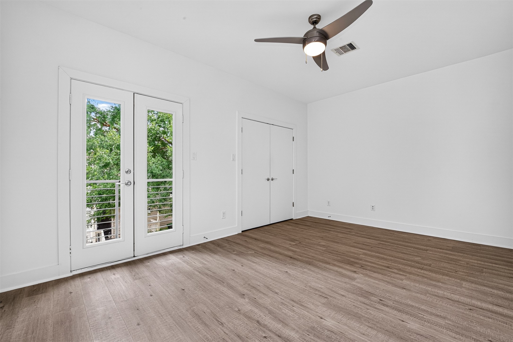 1618 Ruthven Street Houston, TX 77019 - Photo 28 of 41 Gallery Image 28