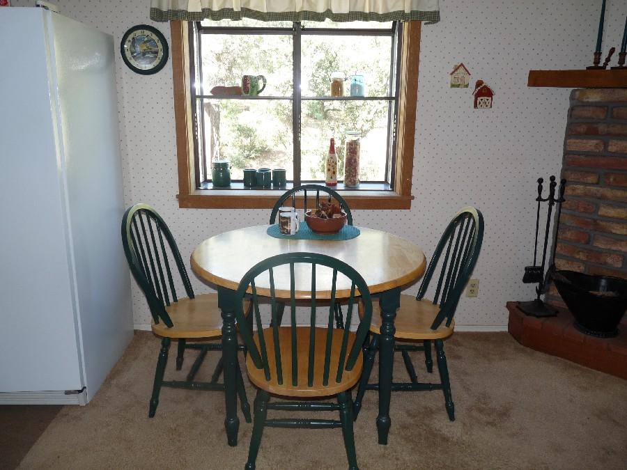 5231 South Blue Jay Road Prescott, AZ 86303 - Photo 7 of 12 Dining