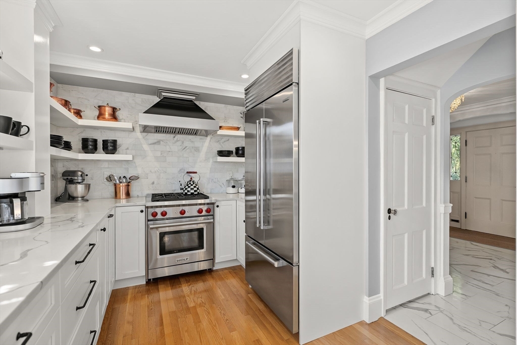 3 Essex Road Belmont, MA 02478 - Photo 11 of 40