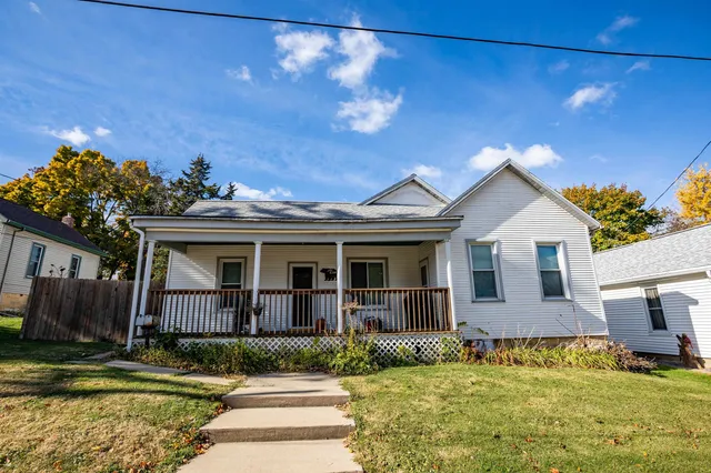 $240,000 | 510 South Iowa Street, Dodgeville, WI 53533