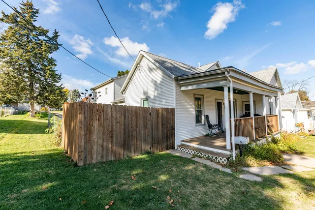 $240,000 | 510 South Iowa Street, Dodgeville, WI 53533