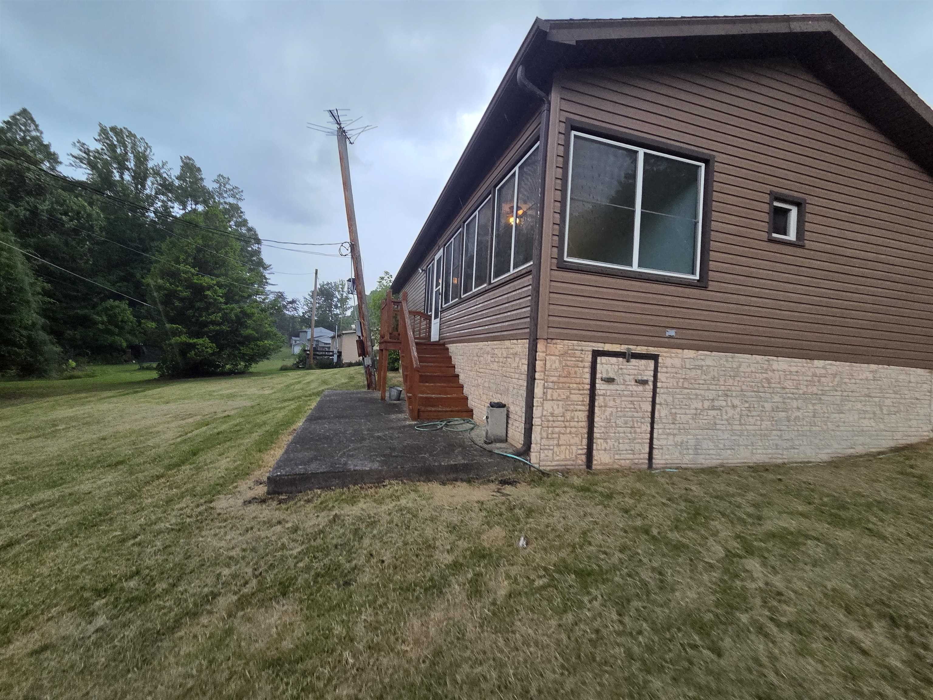 16122 Ellington Run Road Ashland, KY 41102 - Photo 39 of 48