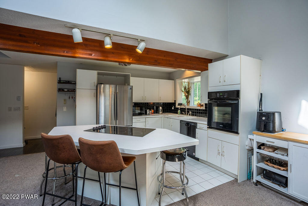 71 Ruffed Grouse Road Lakeville, PA 18438 - Photo 4 of 58 Kitchen