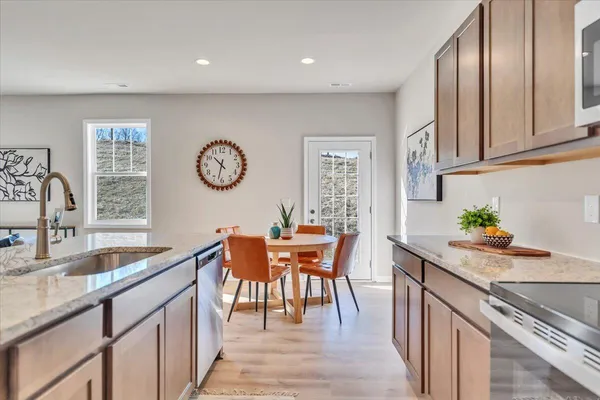 $414,750 | 7379 King's Pointe Drive, Radford, VA 24141