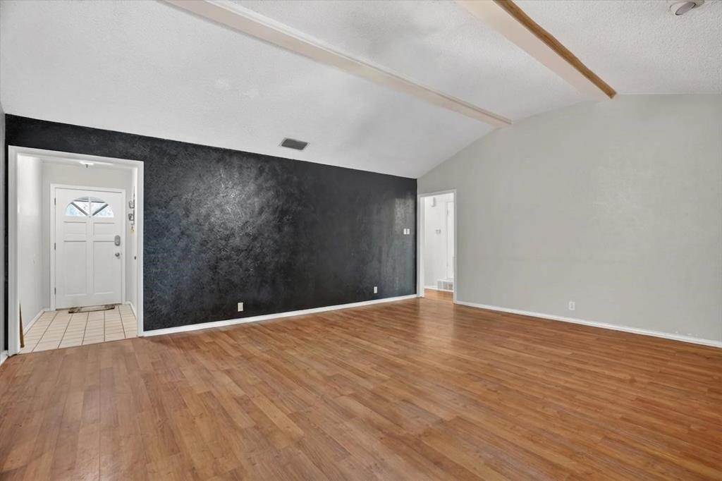 834 South Ridgeway Drive Cleburne, TX 76033 - Photo 6 of 22