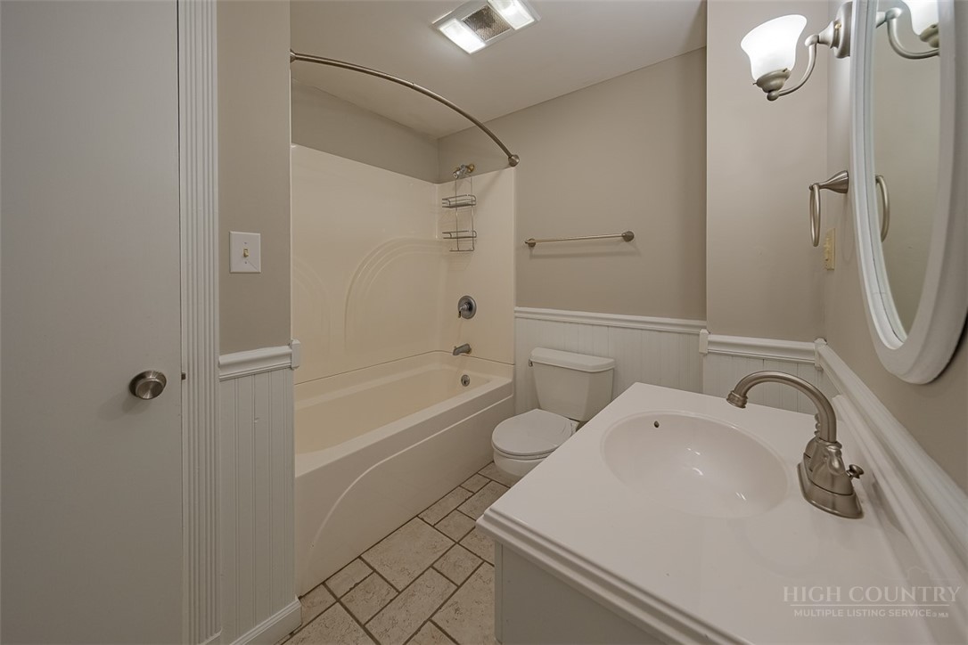 442 Country Club Road Glade Valley, NC 28627 - Photo 21 of 34 Gallery Image 21