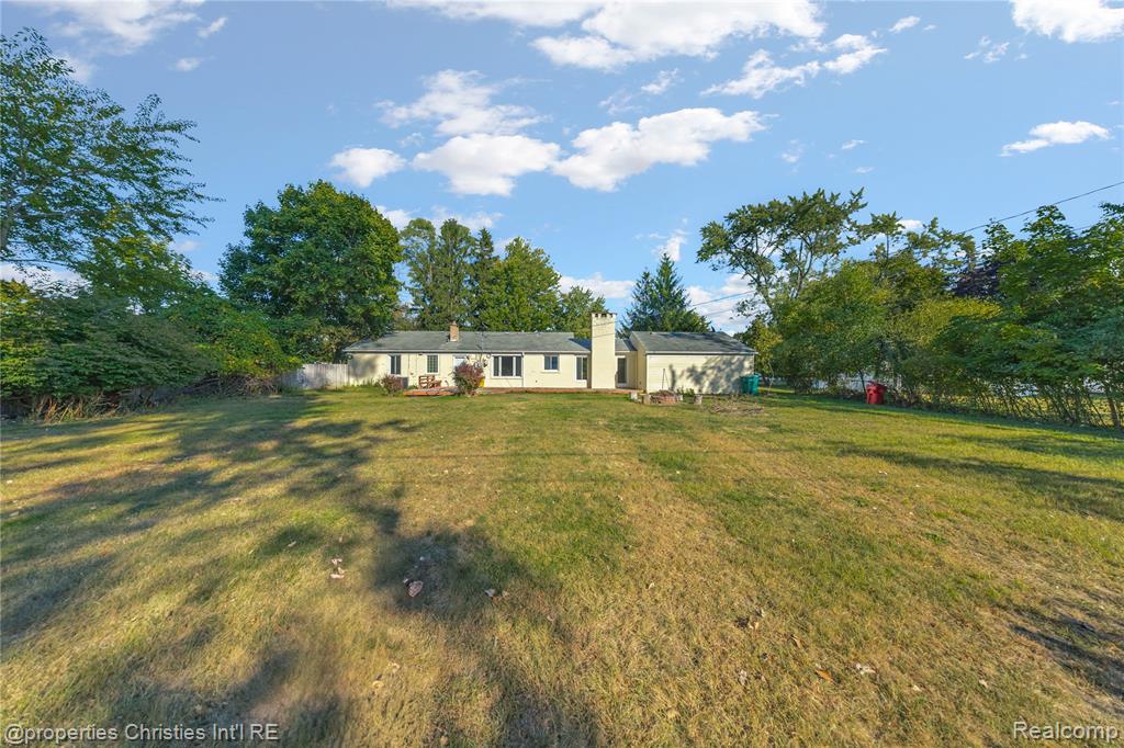 6550 Inkster Road West Bloomfield, MI 48322 - Photo 35 of 39