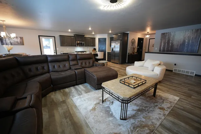 $574,900 | 389 Willie Mays Circle, De Pere, WI 54115