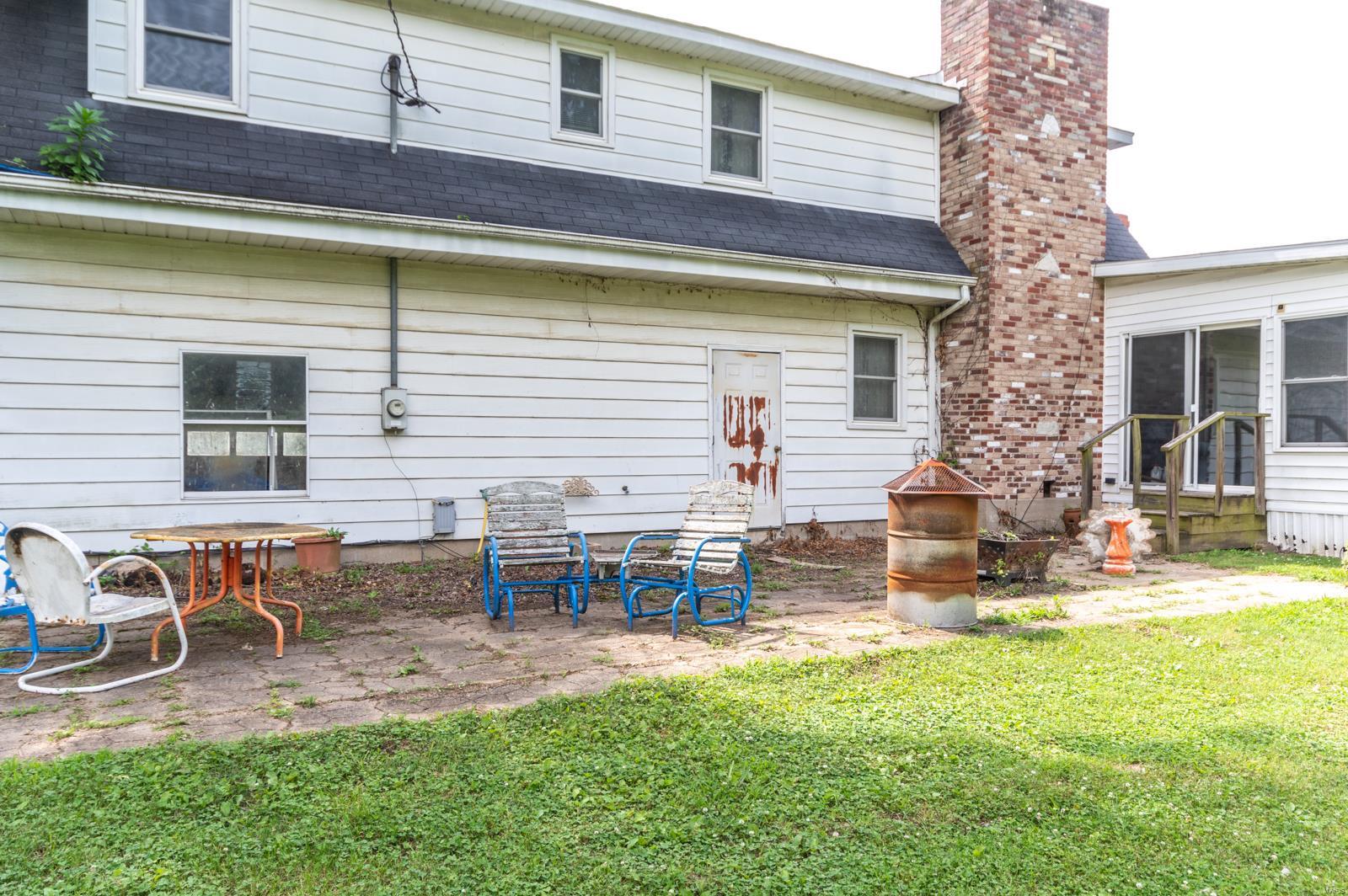 21284 Oak Rest Road Piasa, IL 62079 - Photo 4 of 27