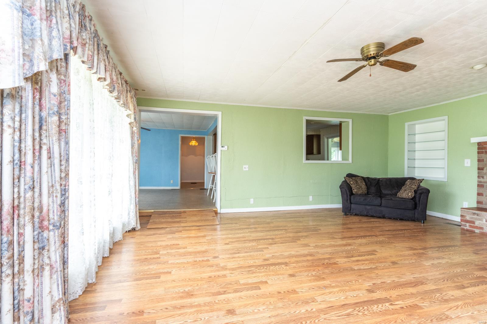 21284 Oak Rest Road Piasa, IL 62079 - Photo 8 of 27