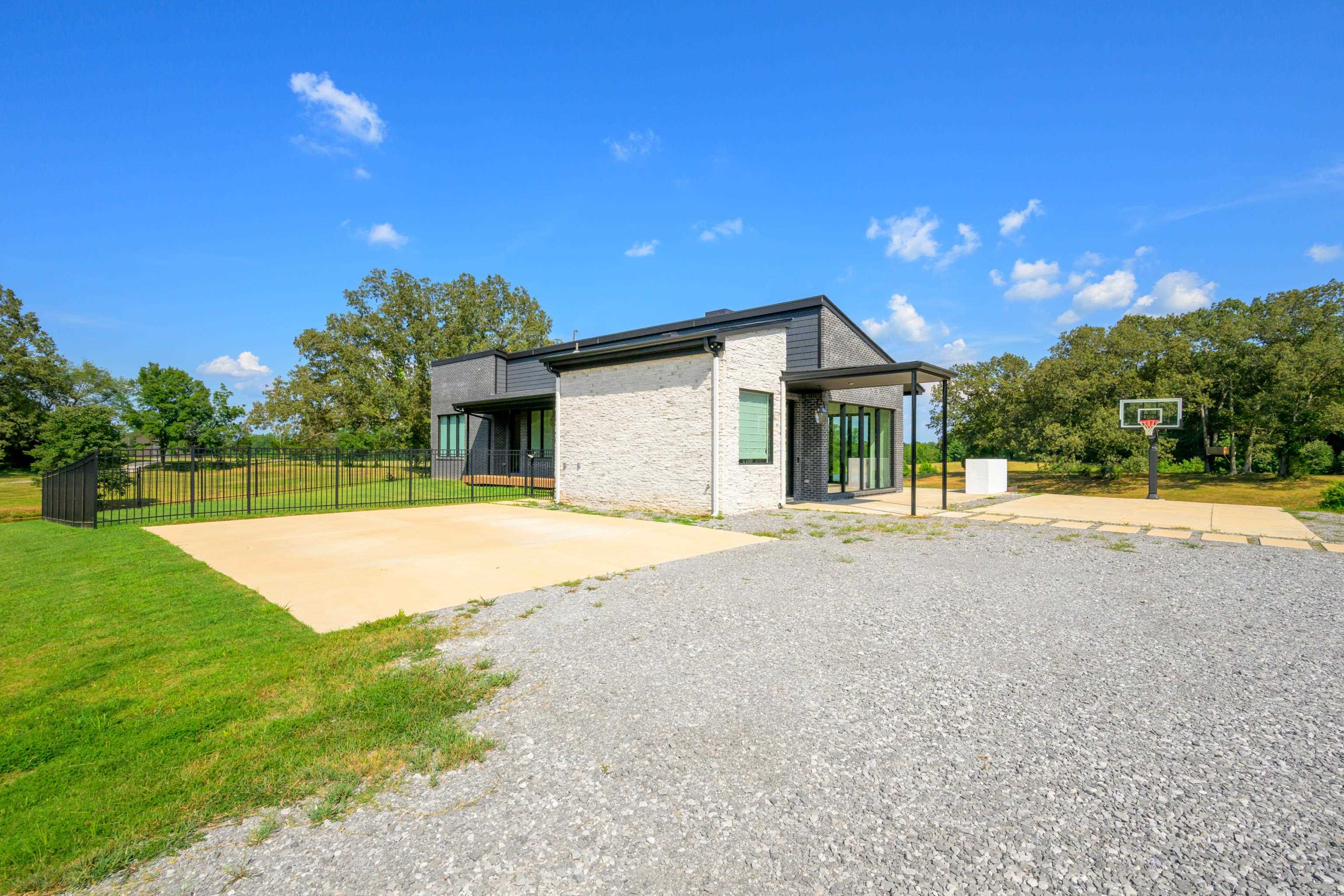 2270 Price Road Moscow, TN 38057 - Photo 3 of 40 Gallery Image 3