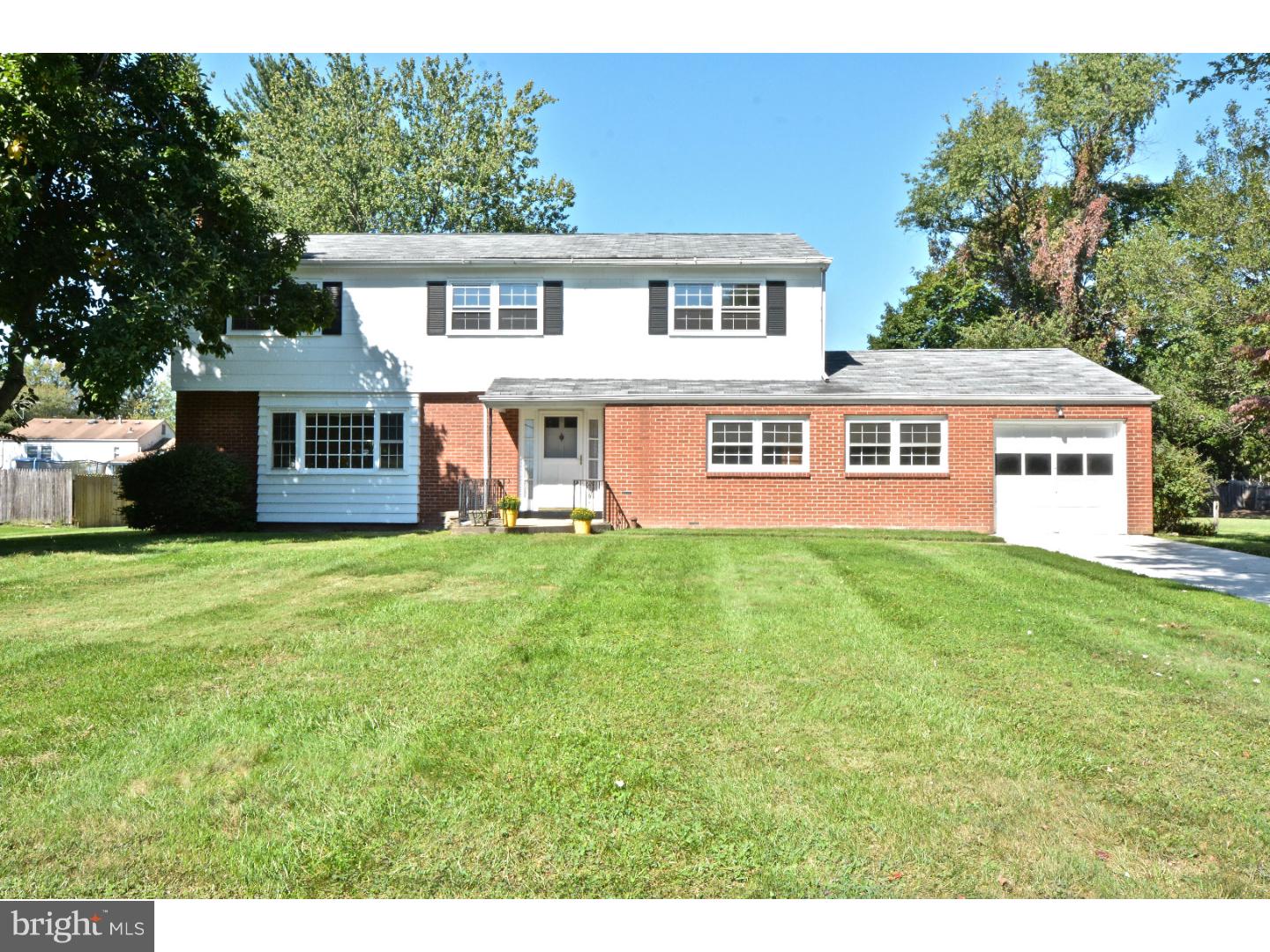 49 Bayberry Road Ewing, NJ 08618 - Photo 1 of 25