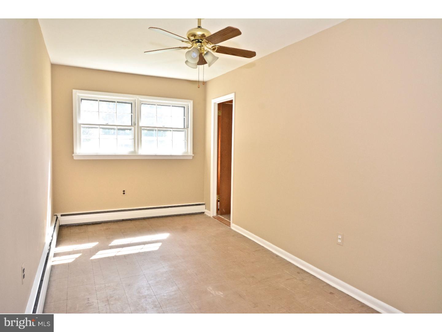 49 Bayberry Road Ewing, NJ 08618 - Photo 13 of 25