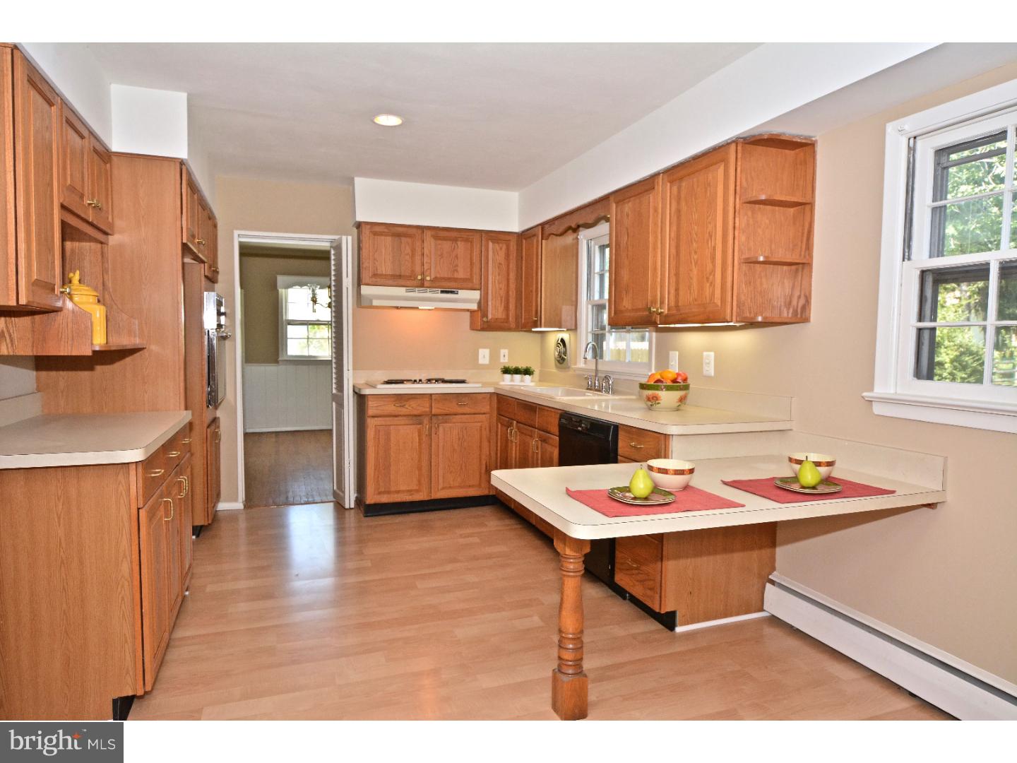 49 Bayberry Road Ewing, NJ 08618 - Photo 8 of 25