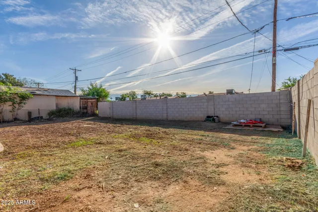 $299,000 | 2749 West Montecito Avenue, Phoenix, AZ 85017