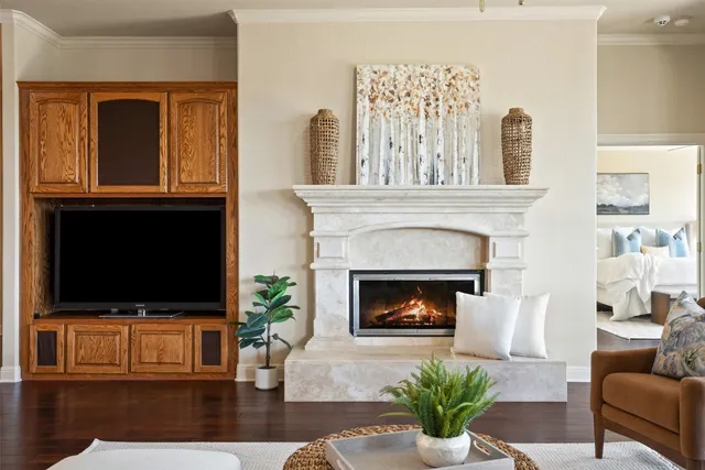 $1,489,000 | 316 Lakefront Drive, Point Venture, TX 78645