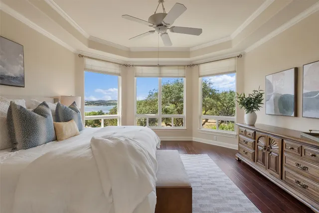 $1,489,000 | 316 Lakefront Drive, Point Venture, TX 78645