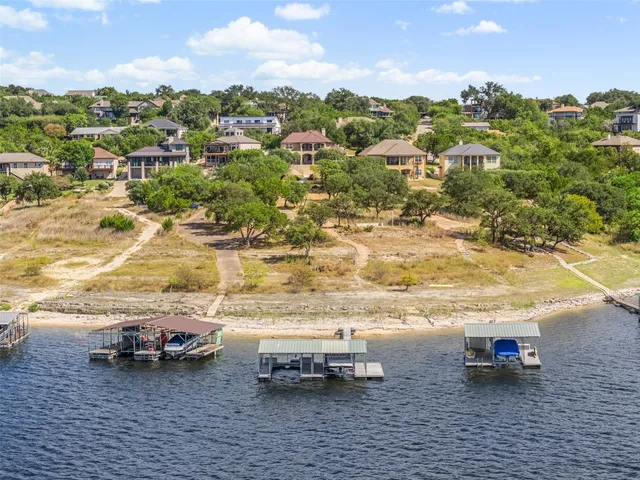 $1,489,000 | 316 Lakefront Drive, Point Venture, TX 78645