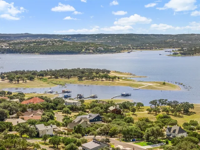 $1,489,000 | 316 Lakefront Drive, Point Venture, TX 78645