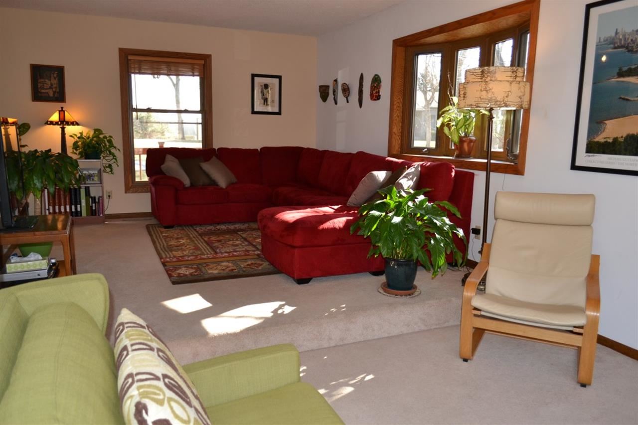 3074 Meadow Road Northeast North Liberty, IA 52317 - Photo 7 of 20 Gallery Image 7