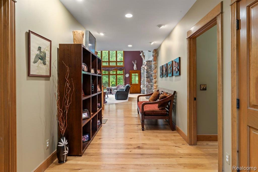 4335 Rohr Road Waterford, MI 48329 - Photo 11 of 55 Gallery Image 11