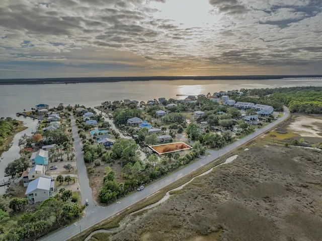 $100,000 | Heron Drive, Panacea, FL 32346