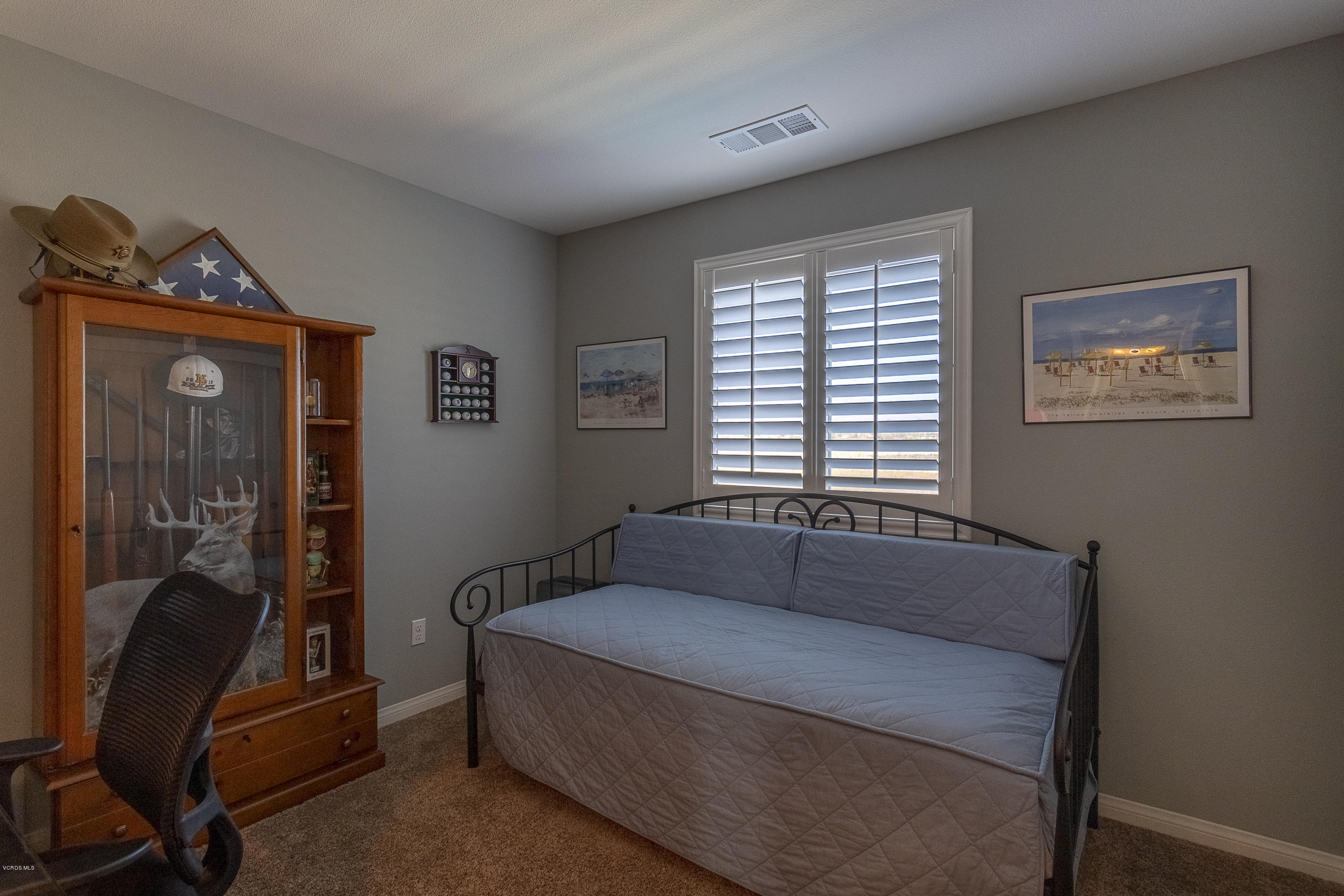 613 Xanadu Way Oxnard, CA 93036 - Photo 17 of 30 a bedroom with a bed and a window