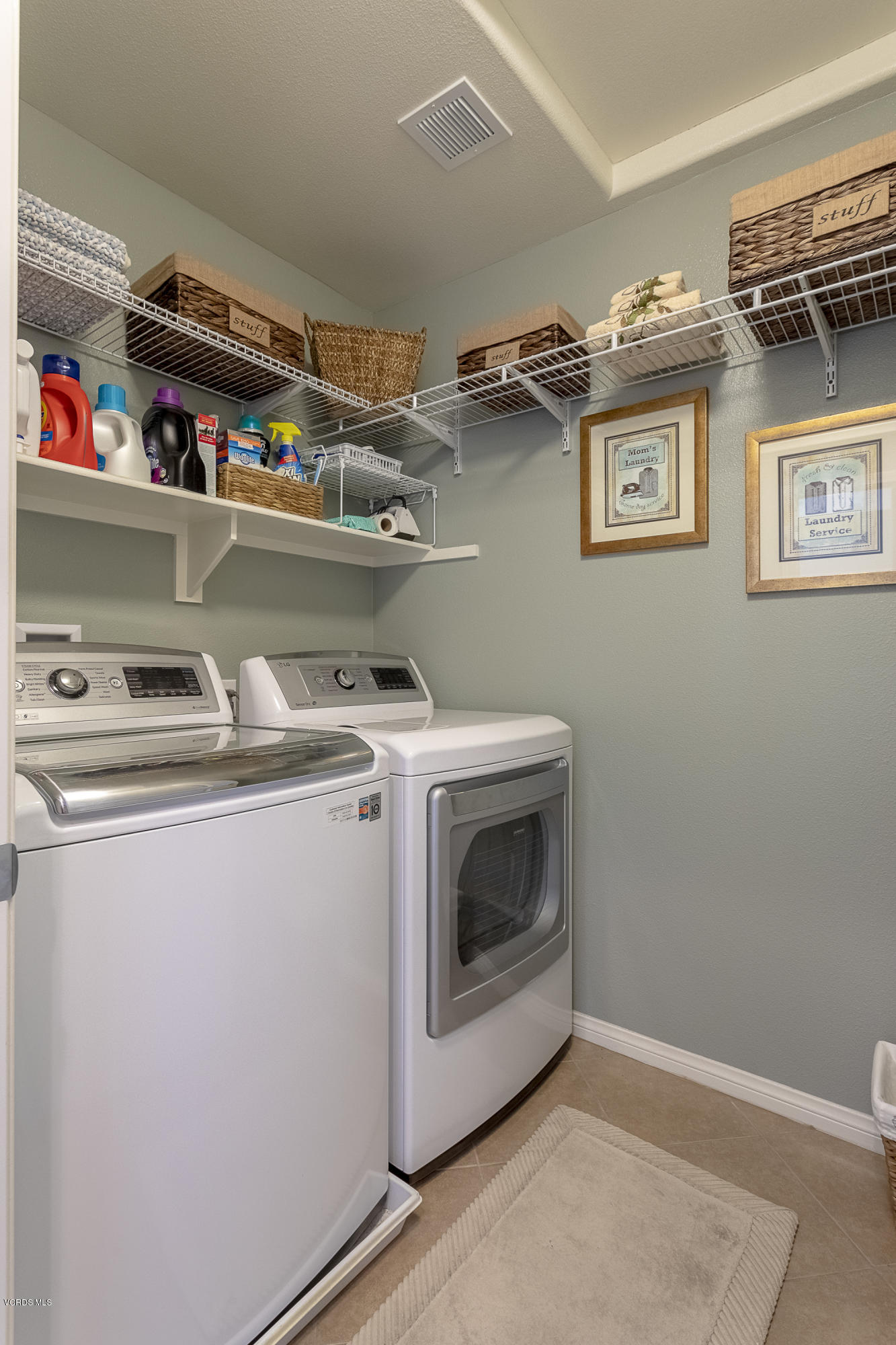613 Xanadu Way Oxnard, CA 93036 - Photo 19 of 30 a utility room with dryer and washer
