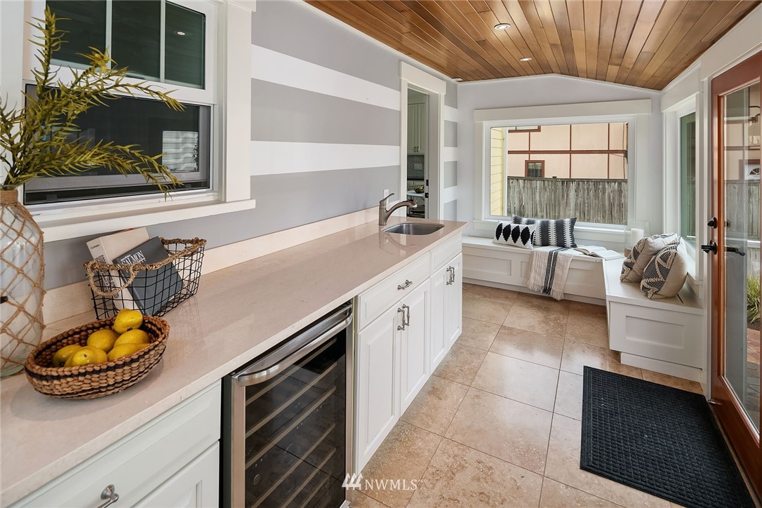 1008 North 32nd Street Renton, WA 98056 - Photo 13 of 22