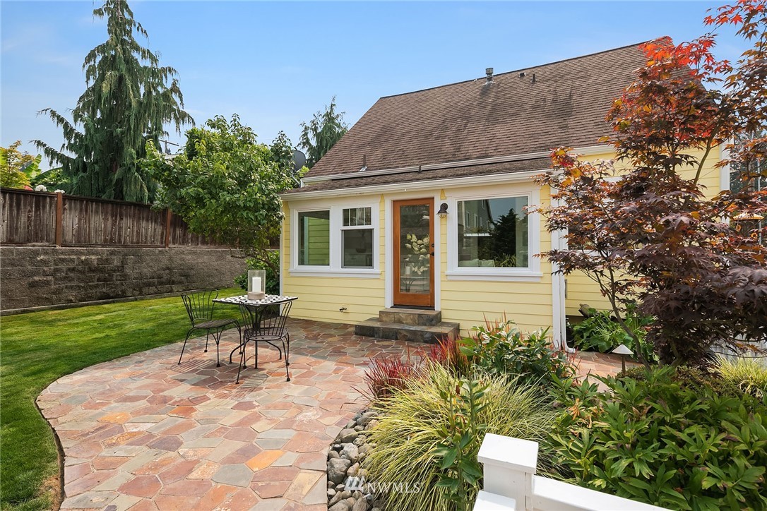 1008 North 32nd Street Renton, WA 98056 - Photo 19 of 22