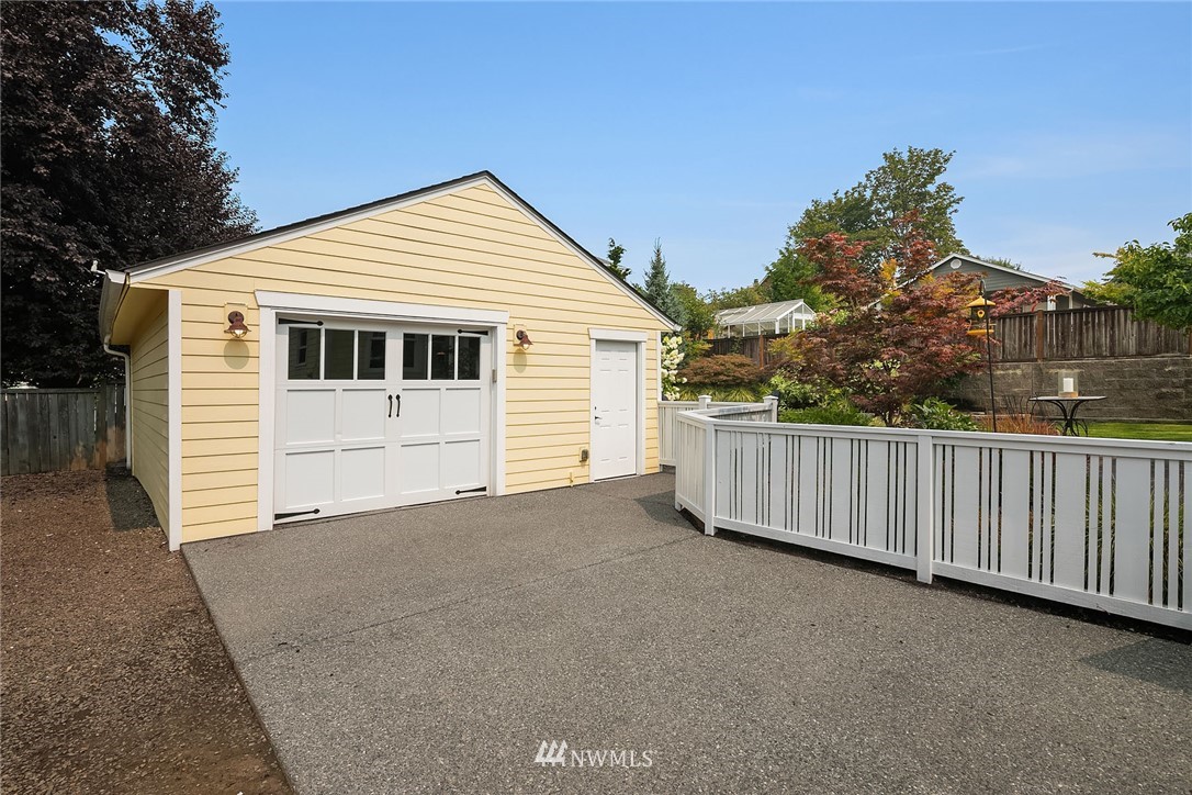 1008 North 32nd Street Renton, WA 98056 - Photo 20 of 22
