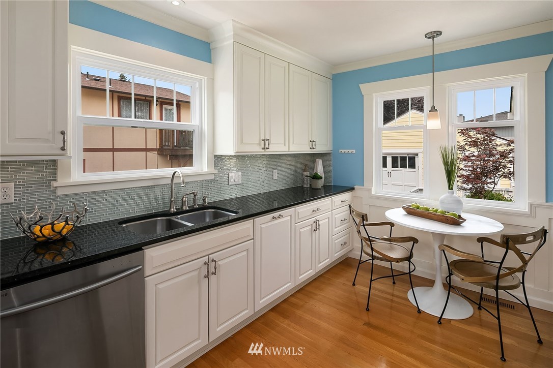 1008 North 32nd Street Renton, WA 98056 - Photo 10 of 22