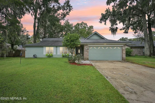 $325,000 | 1484 Gladiolus Avenue, Orange Park, FL 32073