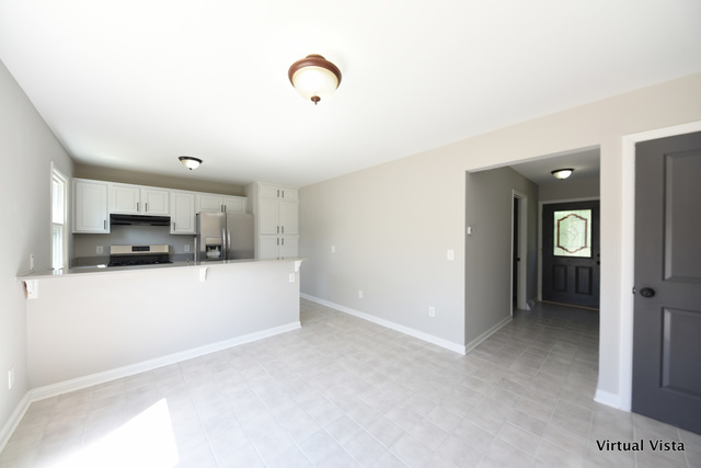 18 Roulock Road Montgomery, IL 60538 - Photo 13 of 23
