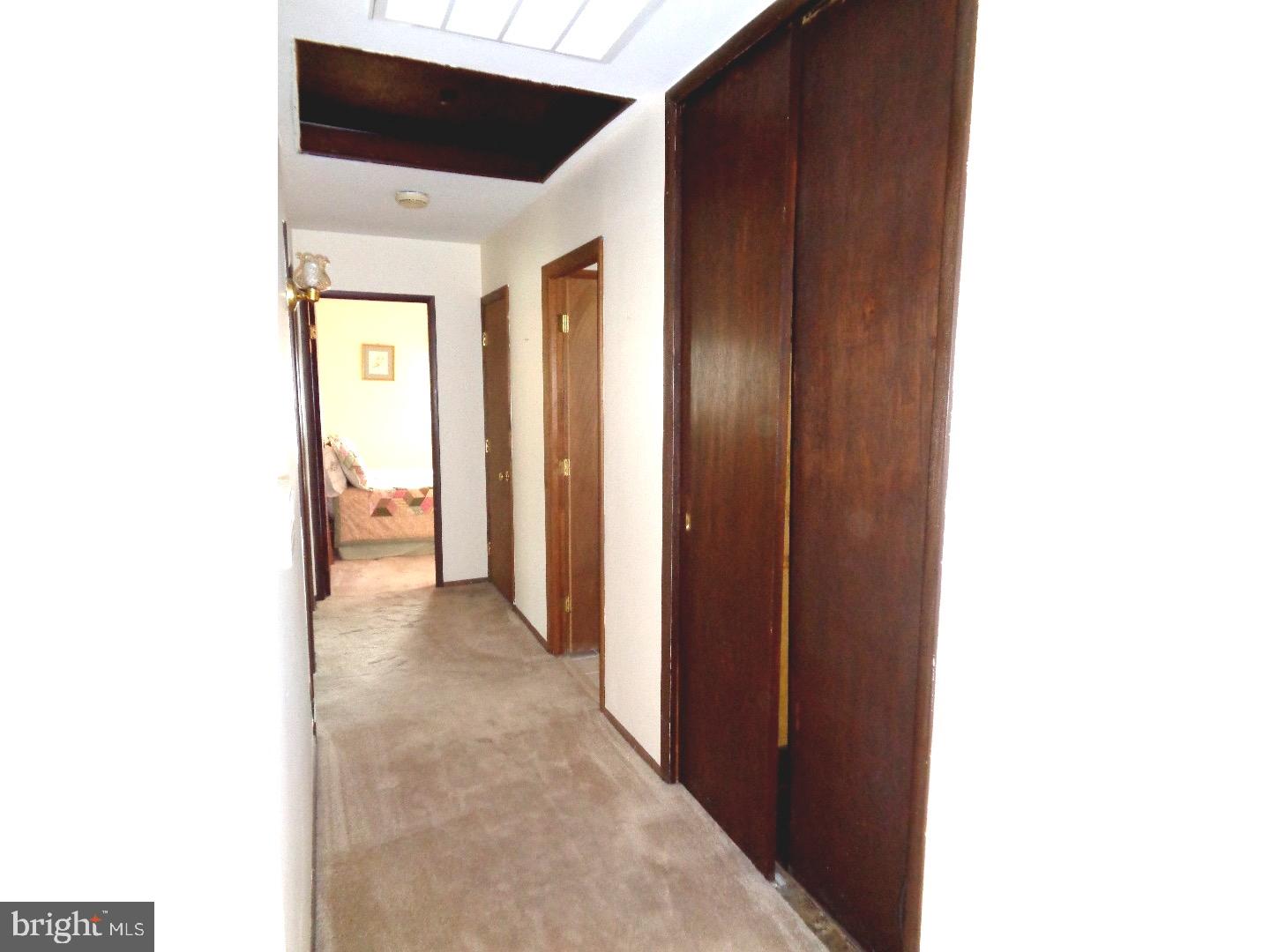 629 Beaumont Road Fairless Hills, PA 19030 - Photo 13 of 22 Hallway