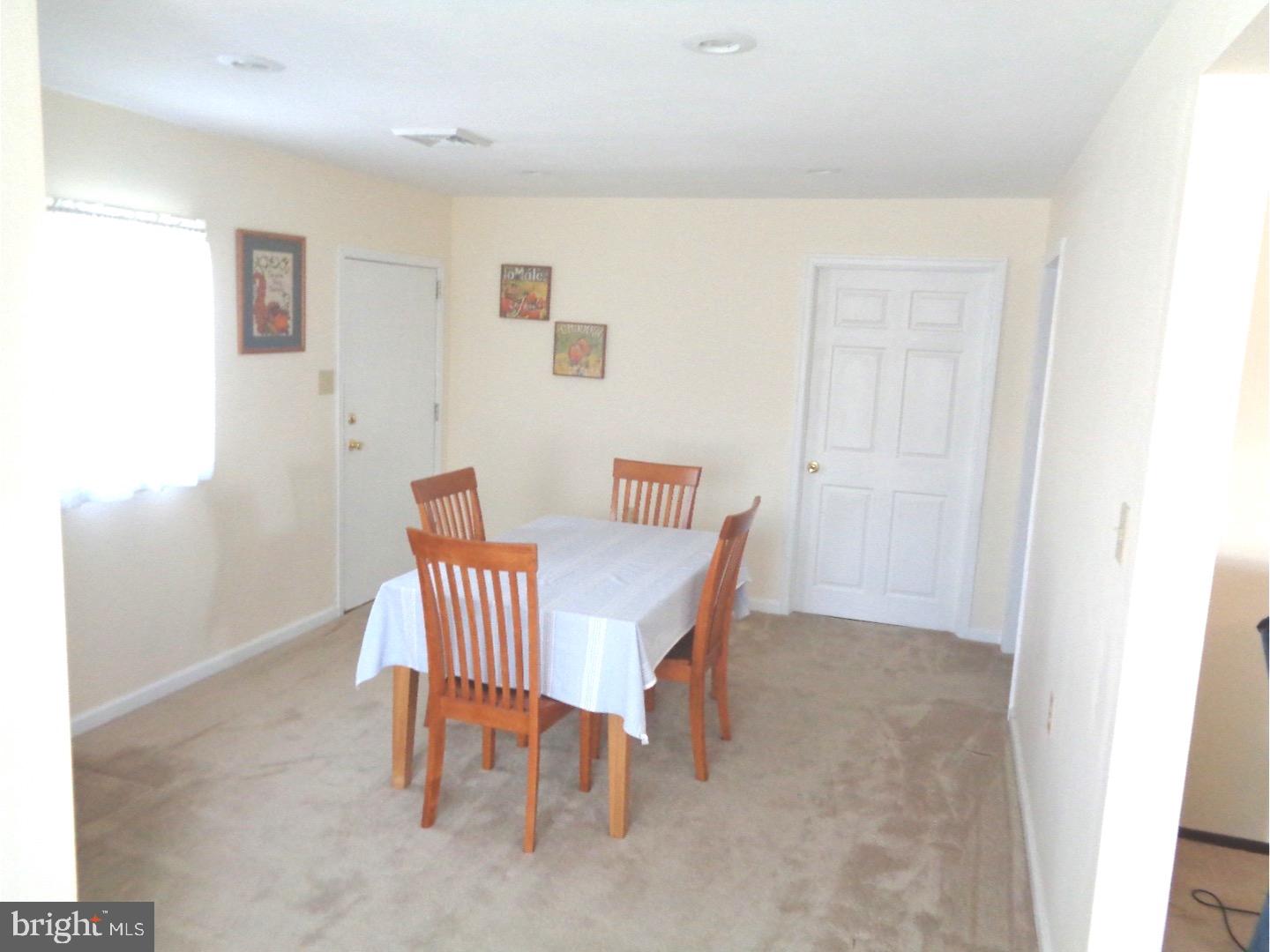 629 Beaumont Road Fairless Hills, PA 19030 - Photo 7 of 22 Dining Room