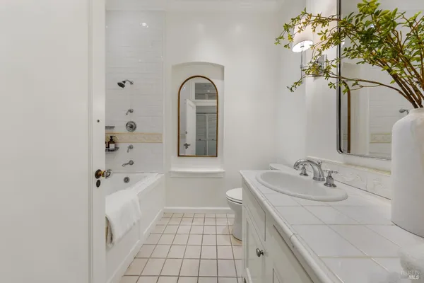 $4,695,000 | 1 Lilac Avenue, Kentfield, CA 94904