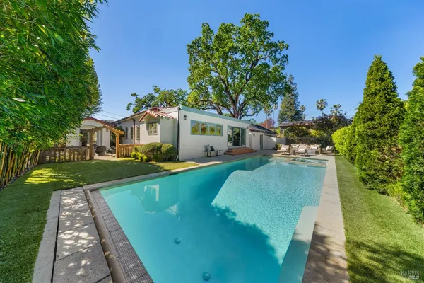 $4,695,000 | 1 Lilac Avenue, Kentfield, CA 94904