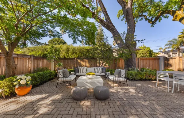 $4,695,000 | 1 Lilac Avenue, Kentfield, CA 94904