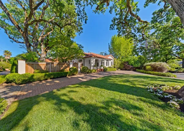 $4,695,000 | 1 Lilac Avenue, Kentfield, CA 94904