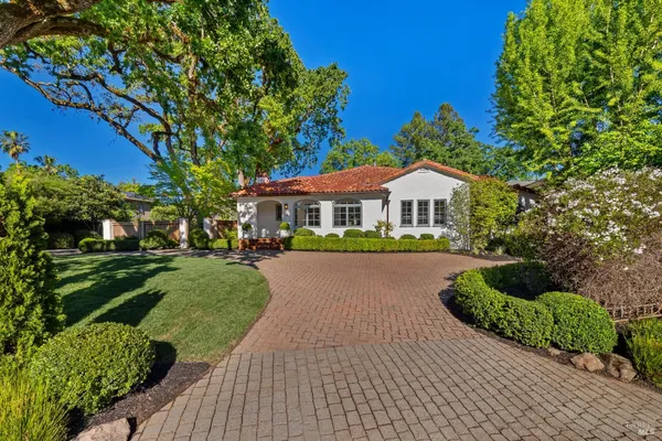 $4,695,000 | 1 Lilac Avenue, Kentfield, CA 94904