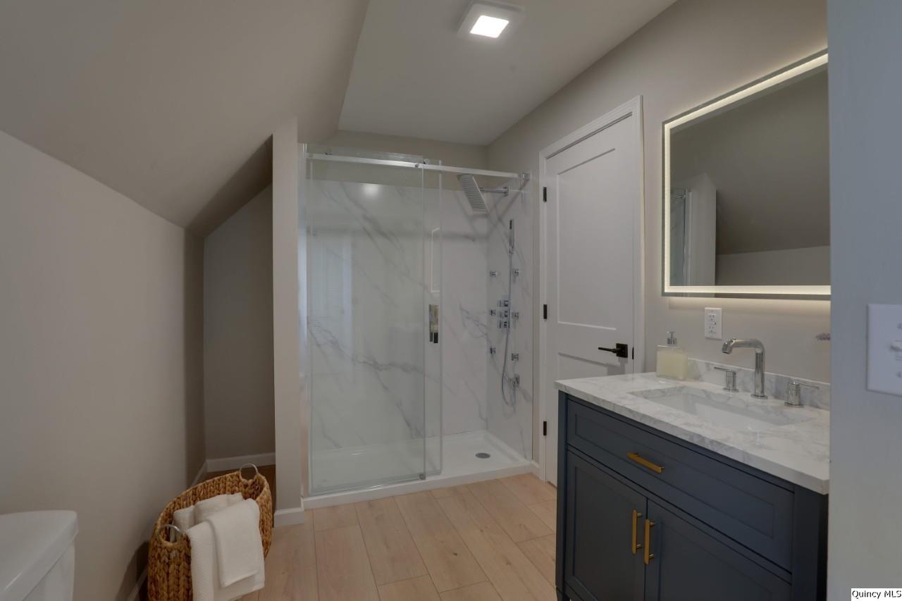 4919 Columbus Road Quincy, IL 62305 - Photo 13 of 36